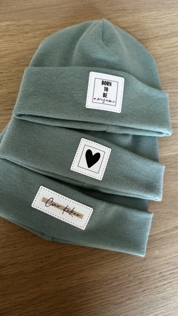 Beanies in Lindgrün – Bild 2