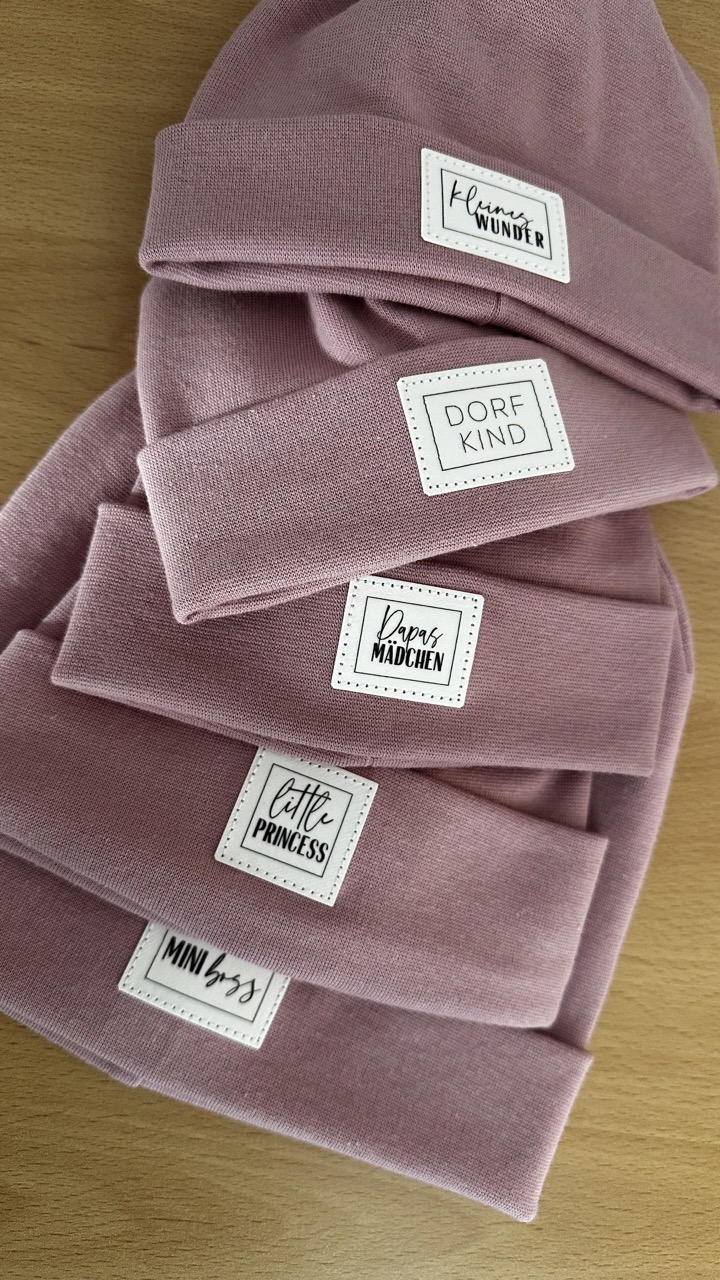Beanies in Altrosa – Bild 2